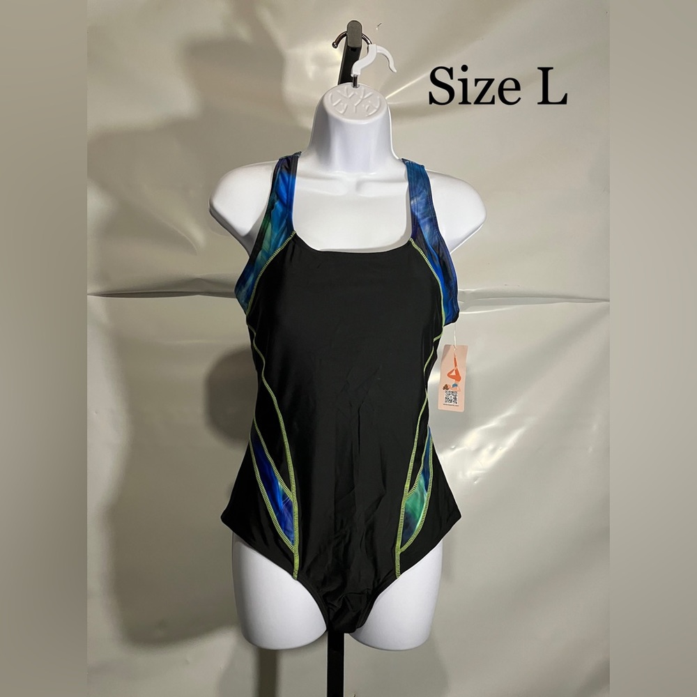 Women’s One Piece Swimsuit Size Large